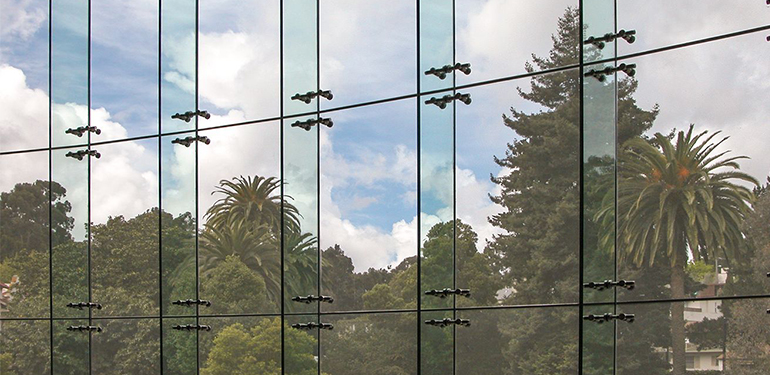 Metcom Exterior